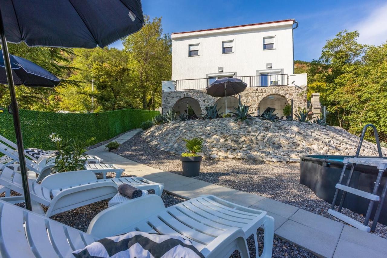 Holiday House Dino Bribir  Exteriör bild